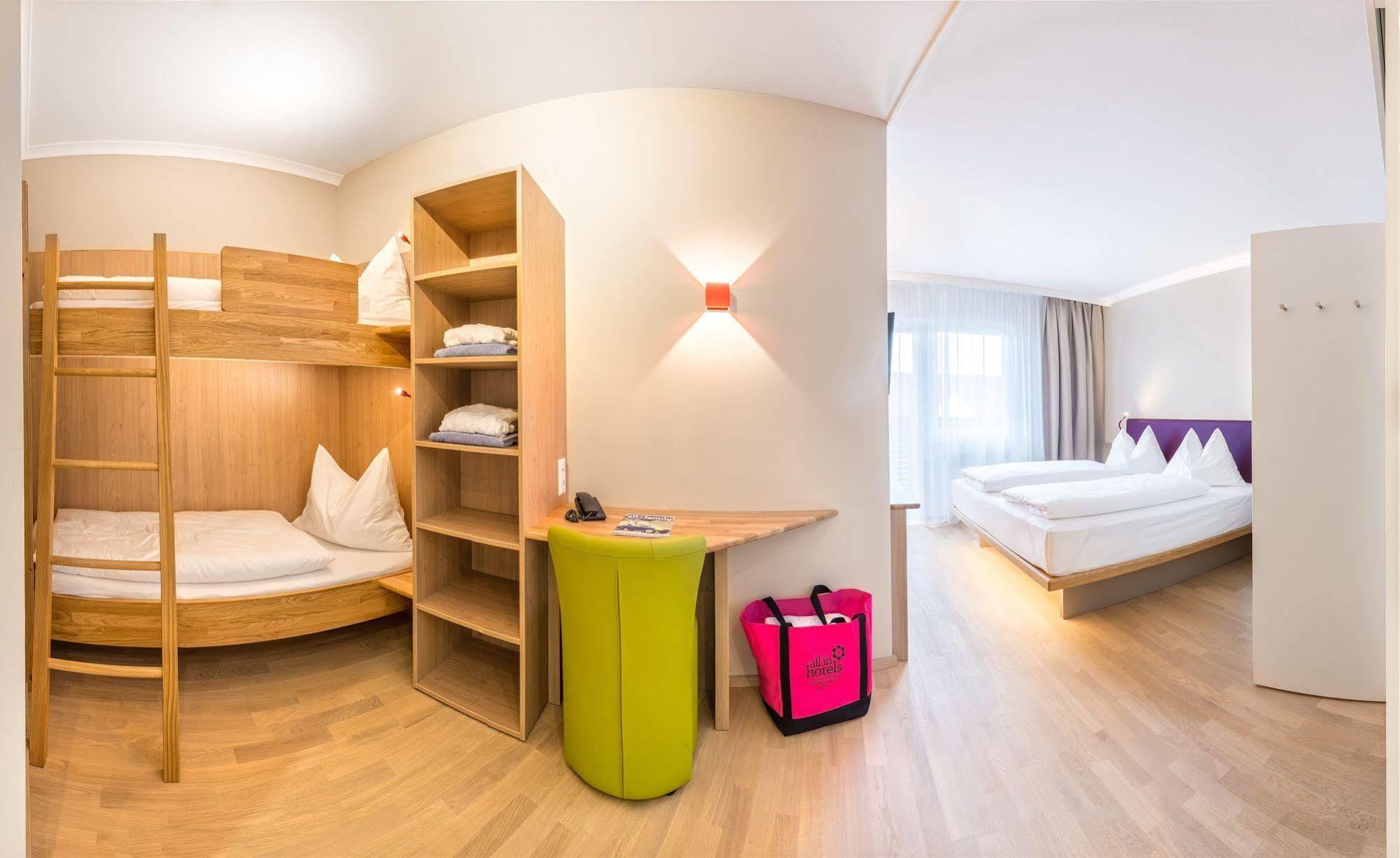 All In Red Thermenhotel Lutzmannsburg Bagian luar foto